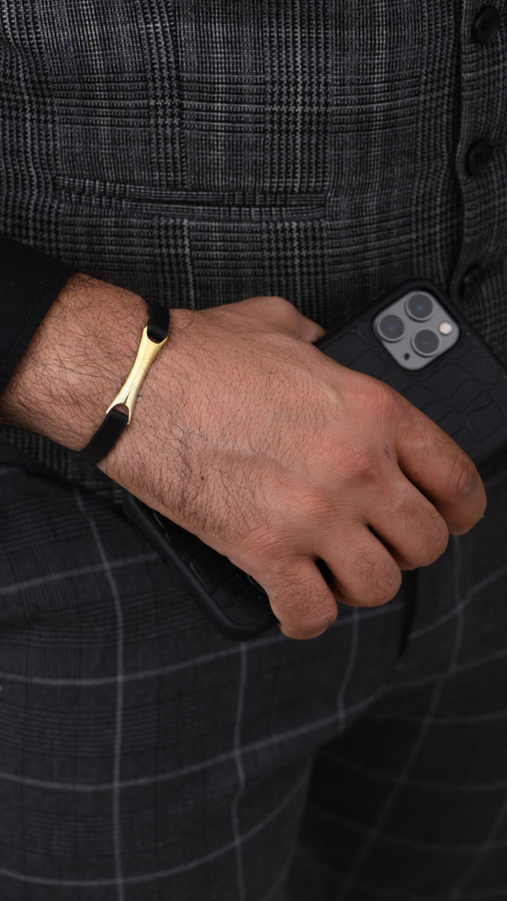 دستبند مردانه طلا چرم طرح رویال