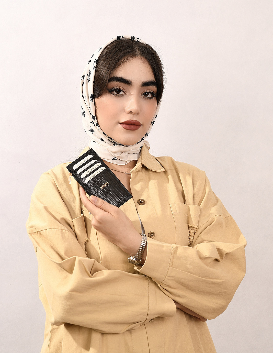 کیف پول زنانه کوچک زیپدار چرم مشکی لیزارد