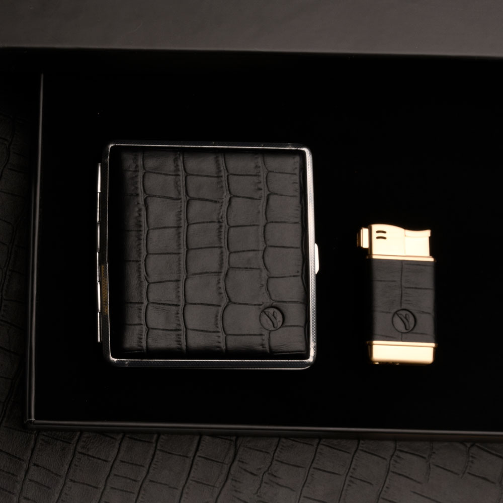 ست هدیه چرم فندک و جعبه سیگار مشکی ست هدیه چرم فندک و جعبه سیگار مشکی