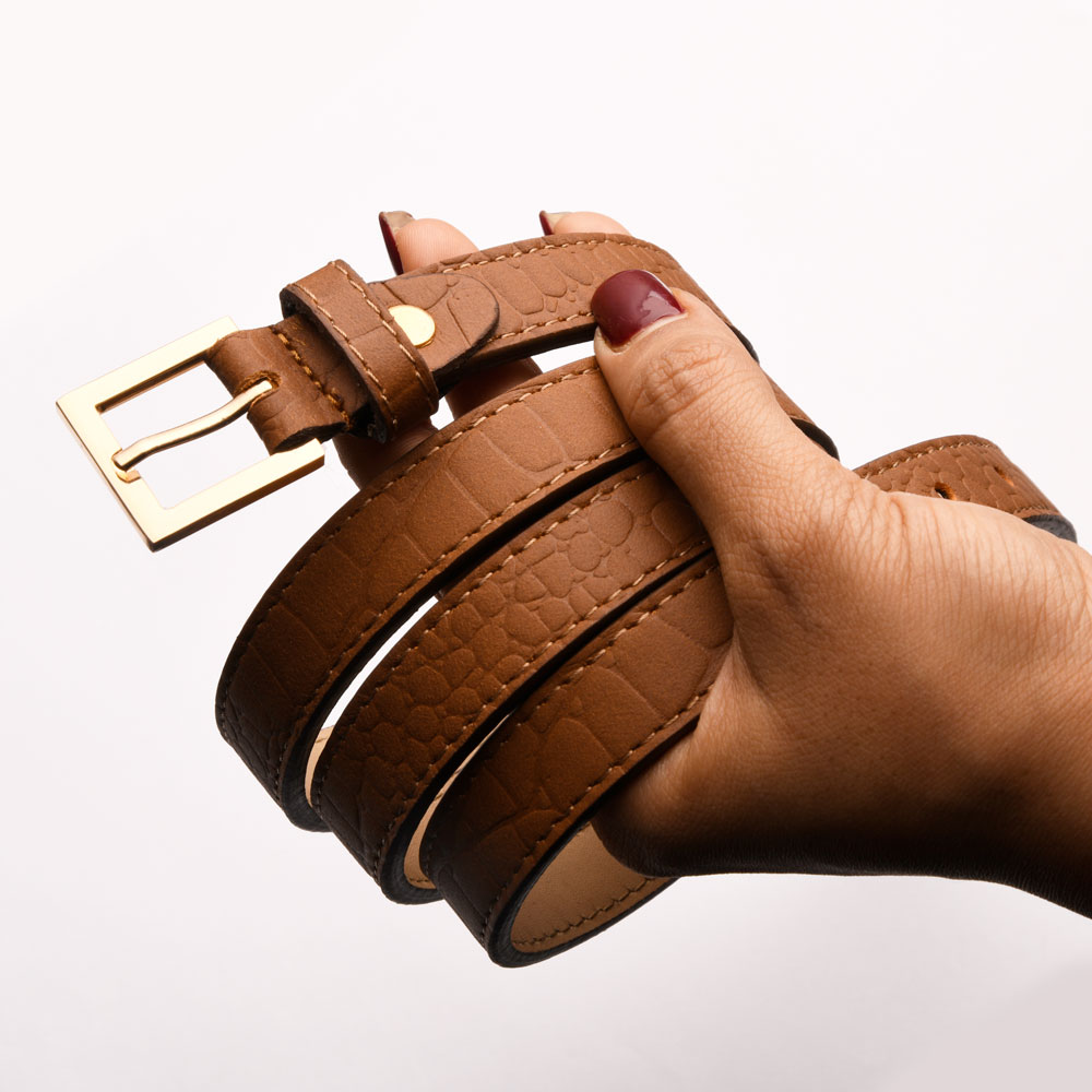 کمربند زنانه چرم عسلی سگک طلایی کمربند زنانه چرم عسلی سگک طلایی