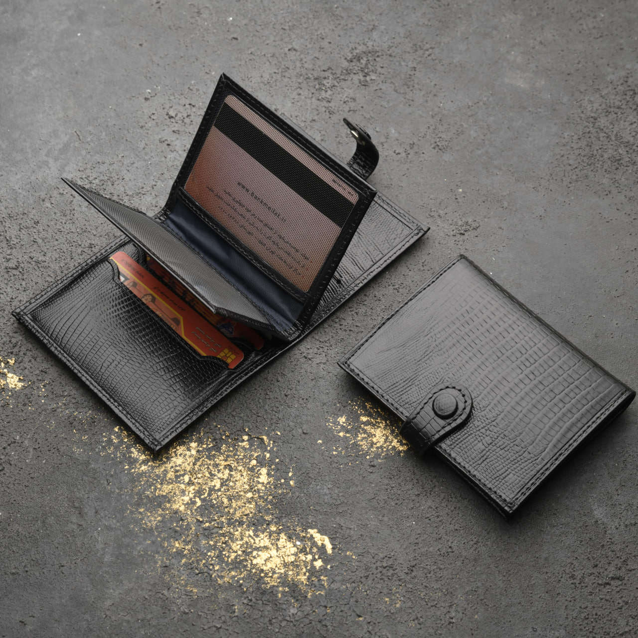 کیف کارت 4 لت چرم مشکی لیزارد