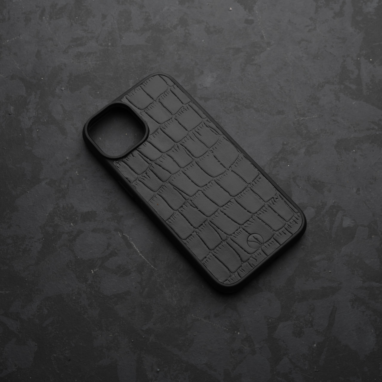 قاب موبایل چرم آیفون 13 پرومکس