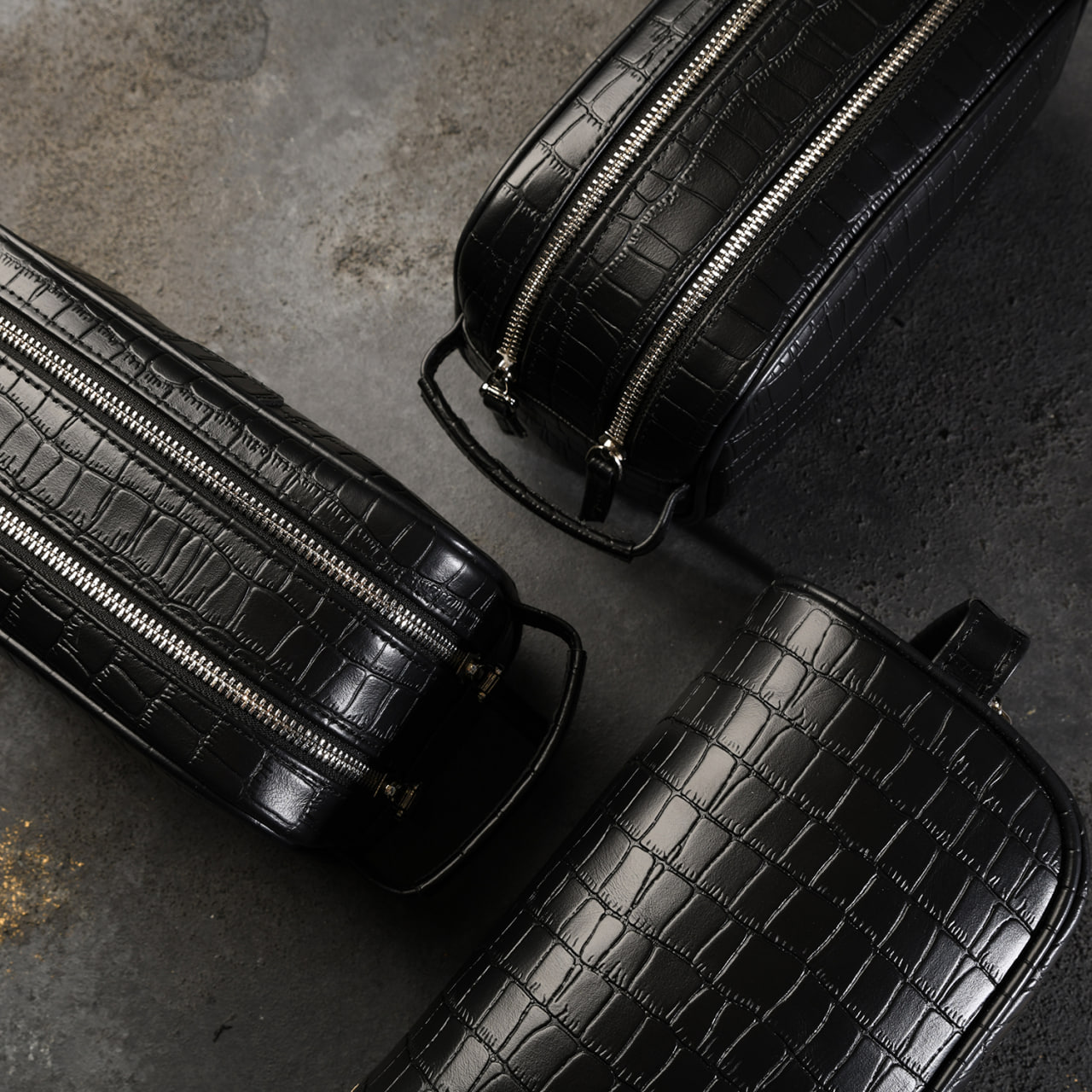 کیف دستی مردانه طرح دیزل کوچک چرم کروکودیل مشکی