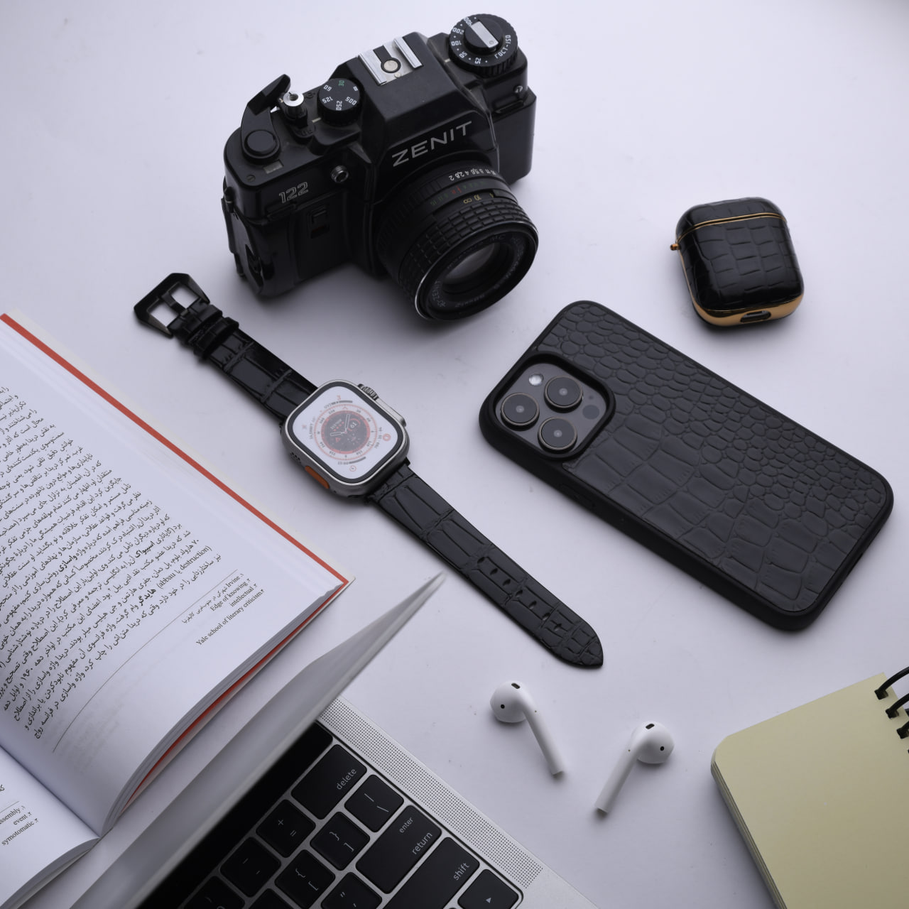 ست آیفون، ایرپاد و بند اپل واچ