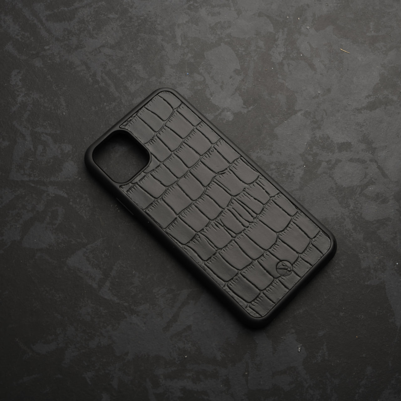 قاب موبایل چرم آیفون 13 پرومکس