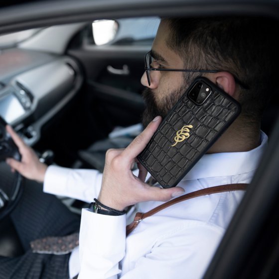 قاب موبایل طلا چرم اسم آروین