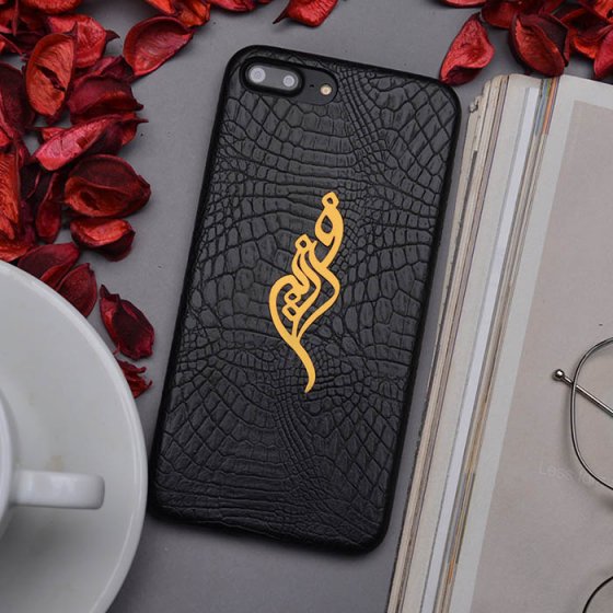 قاب موبایل چرم با پلاک اسم فرزین