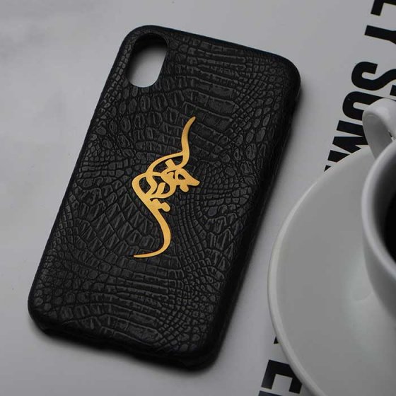 قاب موبایل چرم با پلاک اسم جانیار