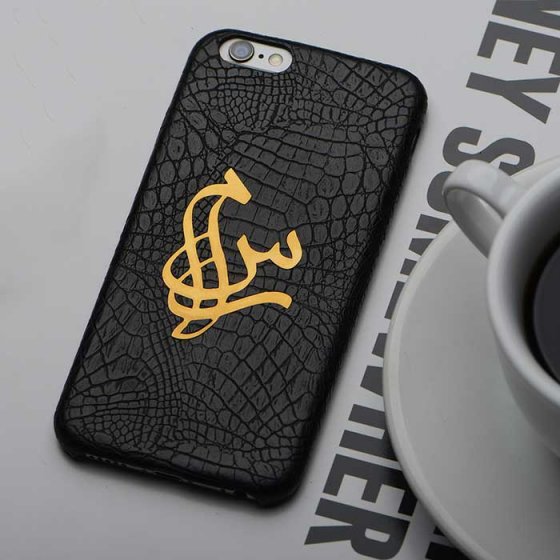 قاب موبایل چرم با پلاک اسم رسام