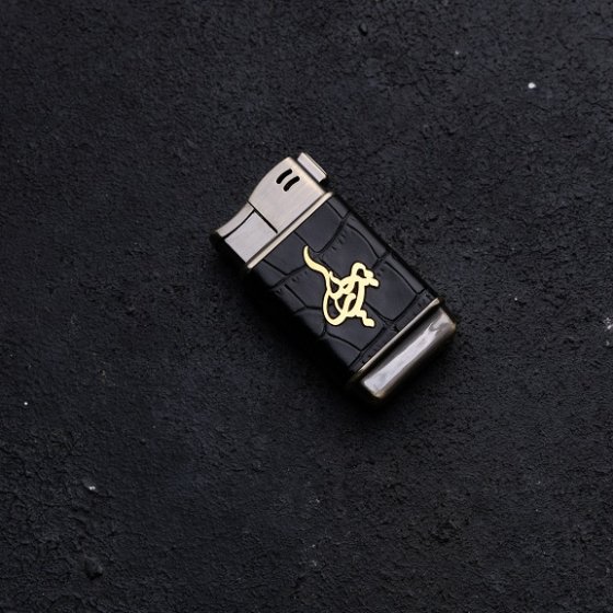 فندک طلا چرم اسم پوریا