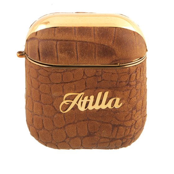 قاب ایرپاد با پلاک اسم آتیلا