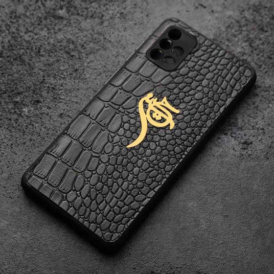 قاب موبایل چرم طبیعی با پلاک اسم حسین