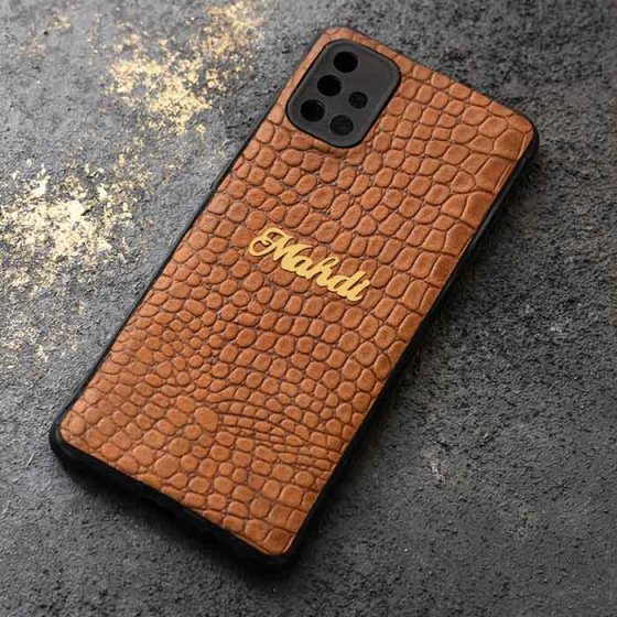 قاب موبایل چرم طبیعی با پلاک اسم مهدی