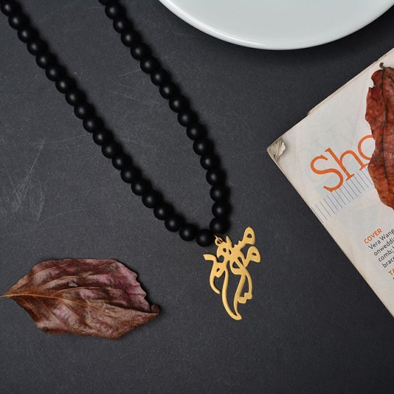 گردنبند اونیکس با پلاک طلا اسم امیرمسعود