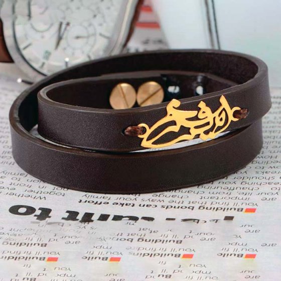 دستبند طلا چرم با پلاک اسم امیرفرخ