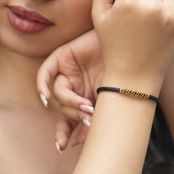 دستبند زنانه طلا چرم طرح فیوژن 1