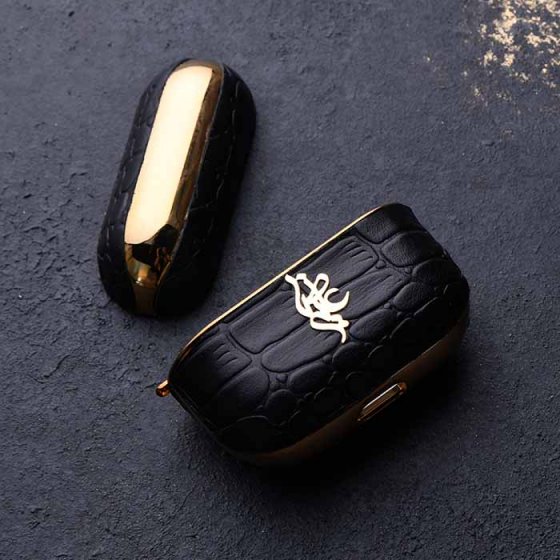 قاب چرم ایرپاد با پلاک اسم علیرضا