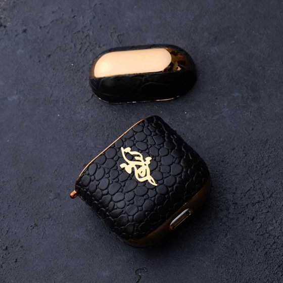 قاب چرم ایرپاد با پلاک اسم نیلوفر