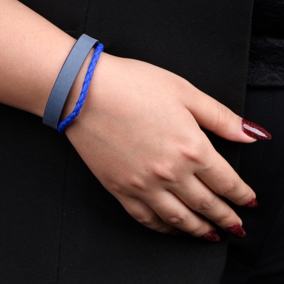 دستبند چرم 67 سورمه ای