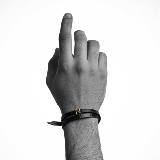 دستبند مردانه طلا چرم حرف N