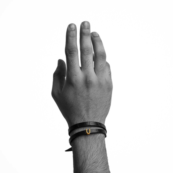 دستبند مردانه طلا چرم حرف U