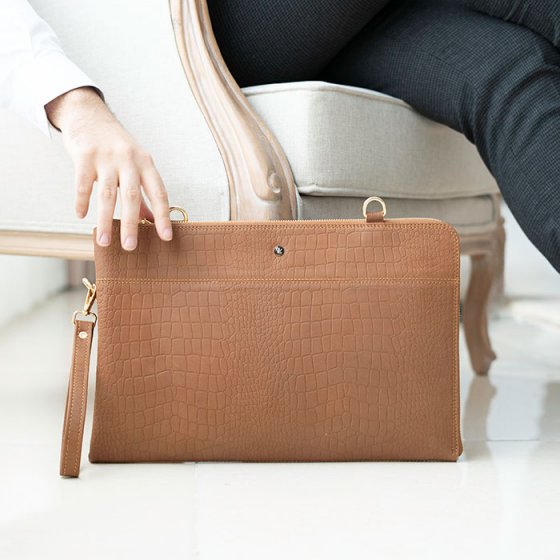 کیف کلاسوری دوشی عسلی کروکودیلی