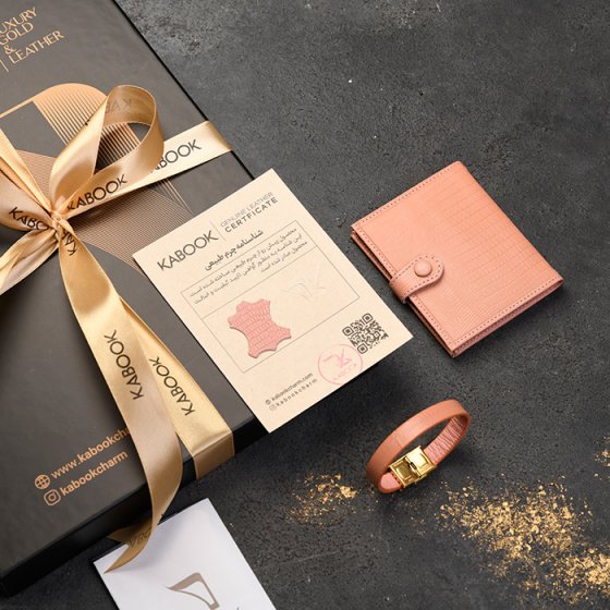 ست دستبند و کیف کارت 4 لت چرم صورتی