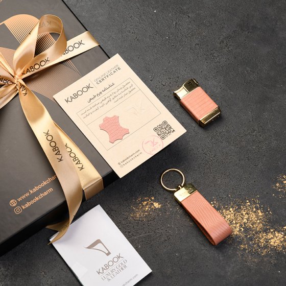 ست جاکلیدی و فندک چرم صورتی