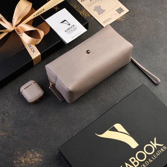 ست قاب ایرپاد و کیف آرایشی چرم خاکستری