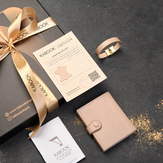 ست دستبند و کیف کارت 4 لت زنانه چرم کرم