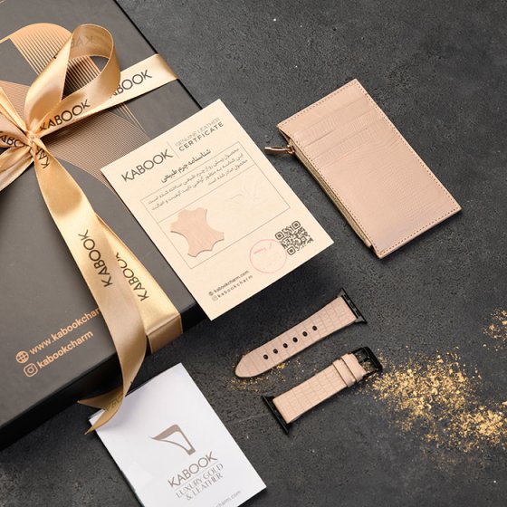 ست کیف کارت زیپی و بند اپل واچ زنانه چرم کرم