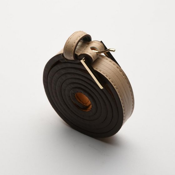 کمربند زنانه چرم کرمی