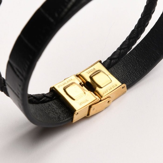 دستبند چرم 67 مشکی کروکودیلی