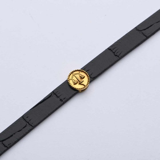 دستبند طلا زنانه نماد ترازوی عدالت