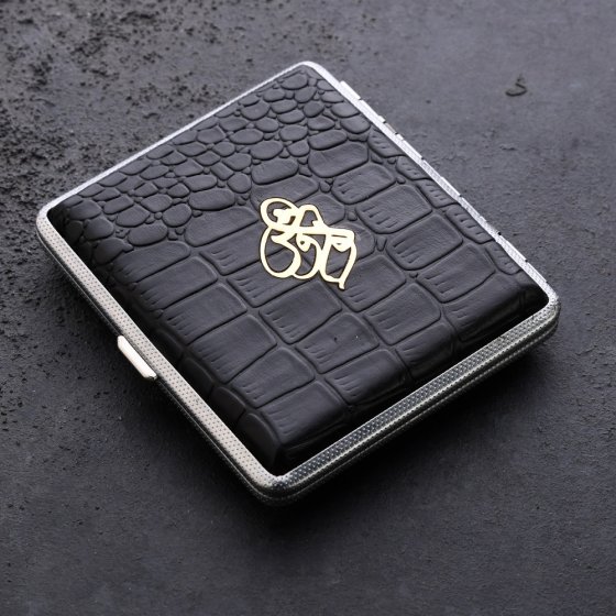 جعبه سیگار طلا چرم اسم کوروش