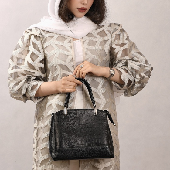 کیف زنانه مجلسی طرح میترا چرم کروکودیل مشکی