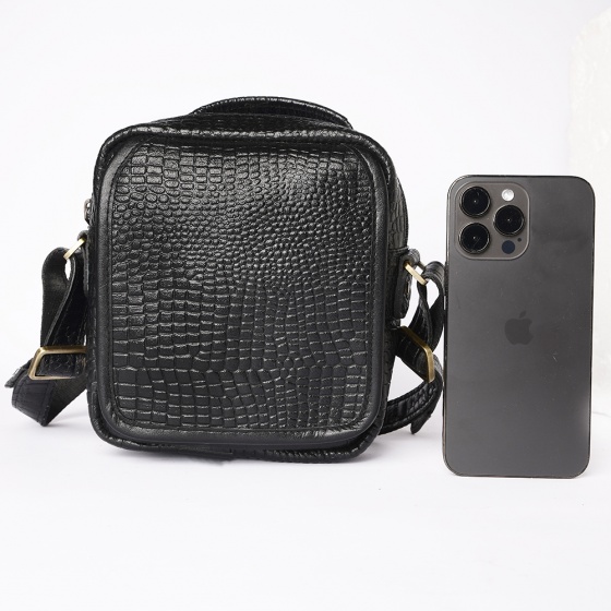 کیف کراس بادی مردانه طرح کایسر چرم کروکودیل مشکی