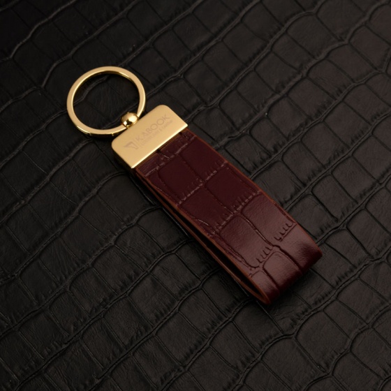 جاکلیدی چرم کروکودیل زرشکی