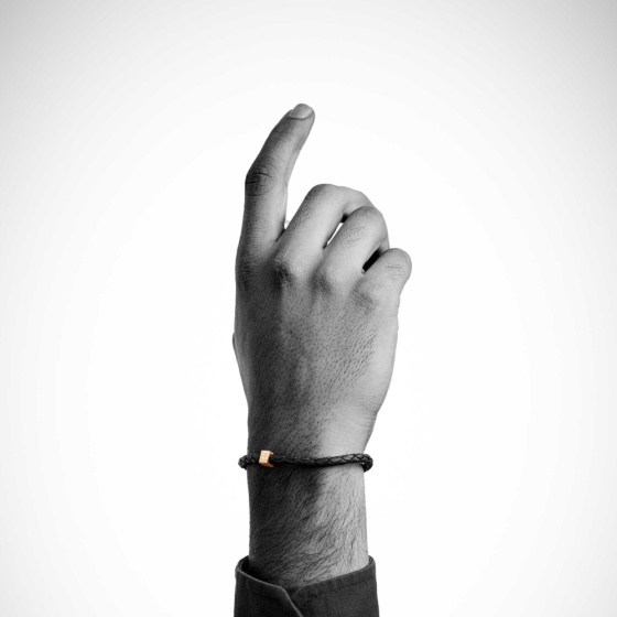 دستبند چرم طلا مردانه طرح درپانا