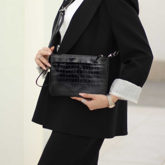 کیف دوشی زنانه ویولتا کروکودیل مشکی