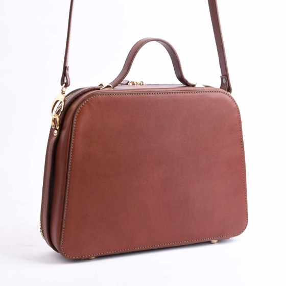 کیف زنانه مجلسی طرح تینا چرم ساده عسلی