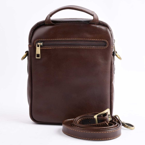 کیف کراس بادی مردانه طرح فارا چرم ساده قهوه ای