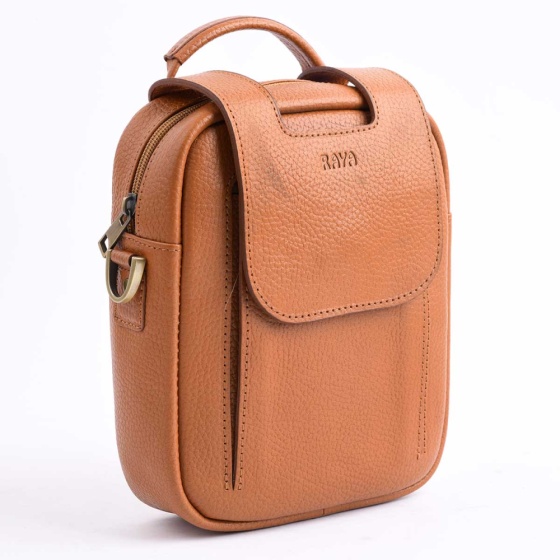 کیف کراس بادی مردانه طرح اسپرت چرم فلوتر عسلی