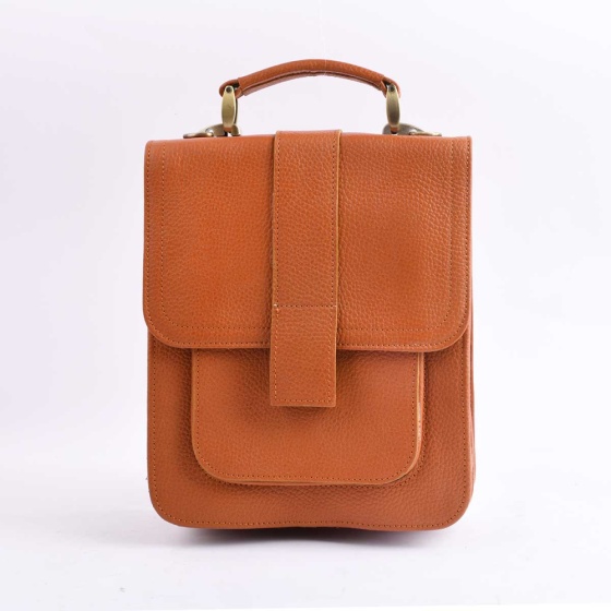 کیف کراس بادی مردانه طرح گوان چرم فلوتر عسلی (قفل رمزدار)