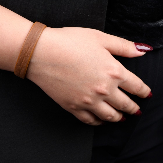 دستبند چرم کروکودیل عسلی