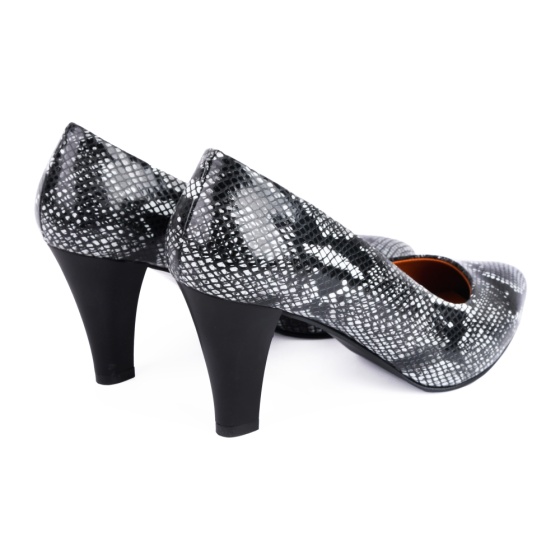 کفش زنانه چرم طرح پوست ماری مشکی