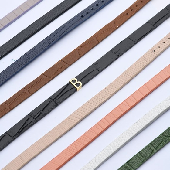 دستبند زنانه طلا چرم حرف B