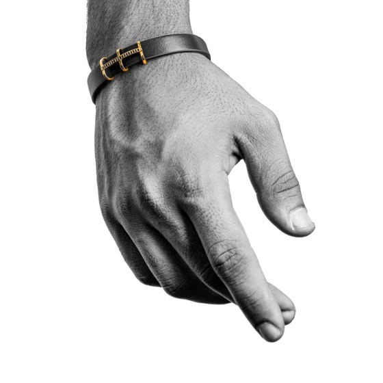 دستبند مردانه طلا چرم طرح پریما