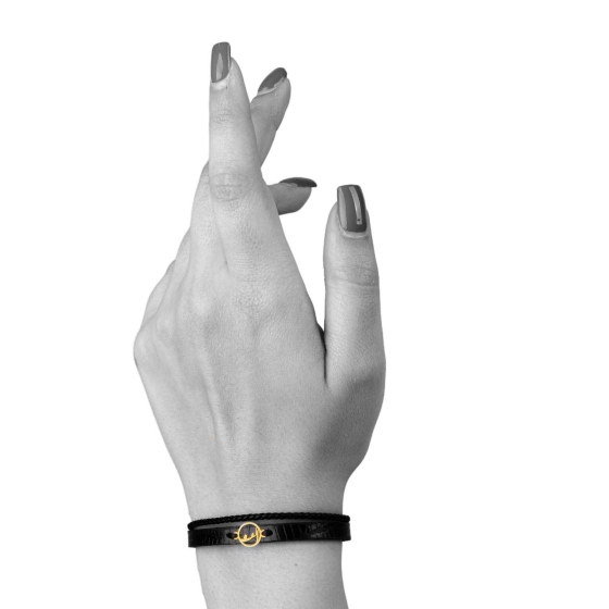 دستبند زنانه طلا چرم حرف الف