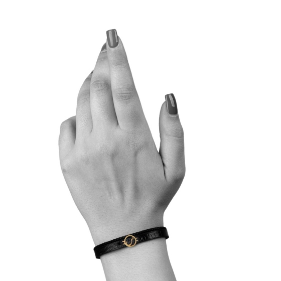 دستبند زنانه طلا چرم حرف ص